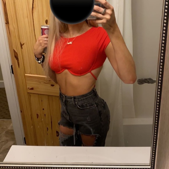 Princess Polly Tops - Red princess Polly crop top